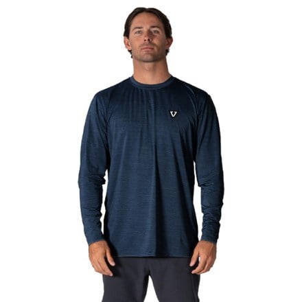 VISSLA Twisted Long-Sleeve Rashguard - Men's 1