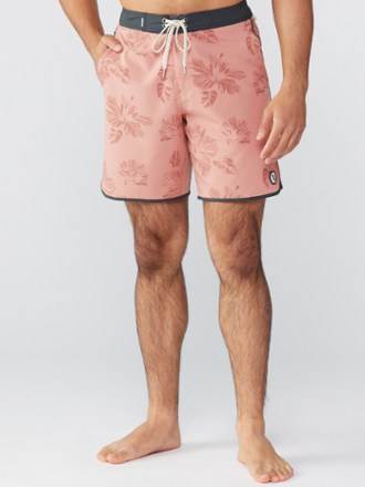 Vuori Cruise Board Shorts - Men's 18.5" Outseam 1