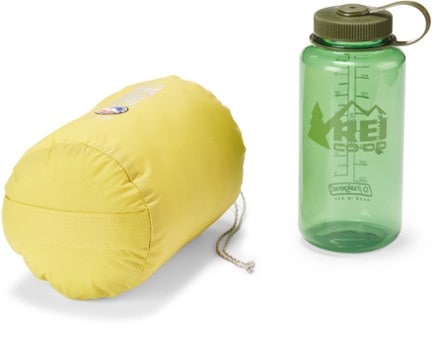 Big Agnes Divide Insulated Sleeping Pad Stuff sack (32oz bottle not included) (Yellow)