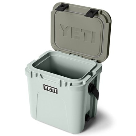 YETI Roadie 24 2.0 Hard Cooler 4