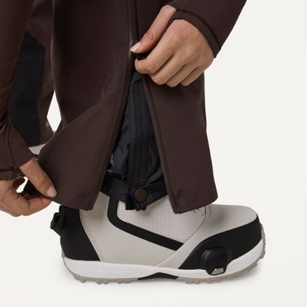 Vuori Taika Shell Bib Pants - Women's 10