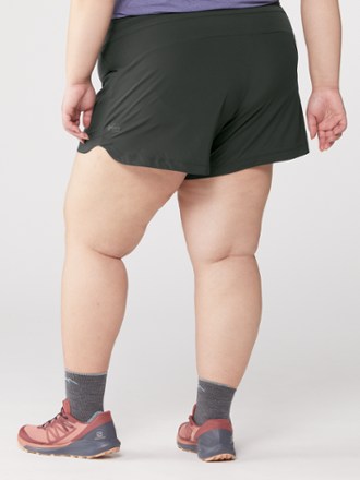 REI Co-op Active Pursuits 4.5" Shorts - Women's Plus Sizes 2