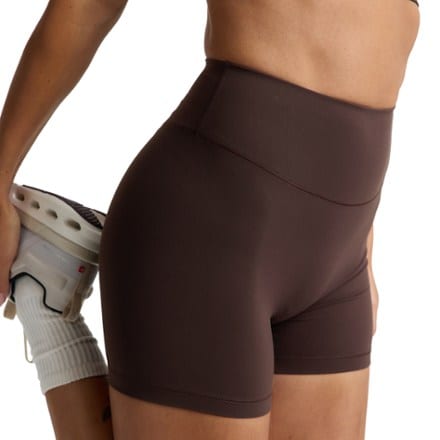 Beyond Yoga glowzone 4" Biker Shorts - Women's 5