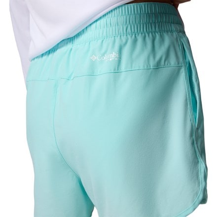 Columbia Windy Bay Shorts - Women's 5