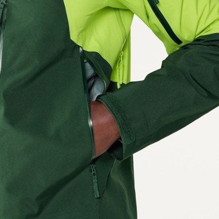 Arc'teryx Rush Jacket - Men's 10
