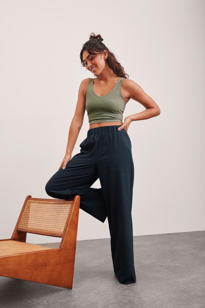 Location Image for Stretch Woven Wide-Leg Pants - Women's