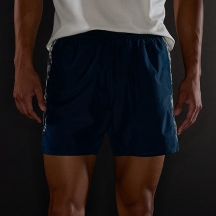 Brooks Dash Reflective Shorts 6" - Men's 6