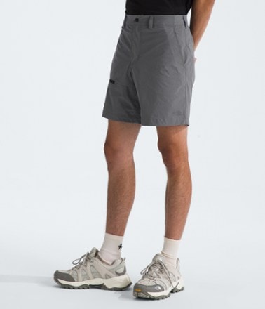 The North Face Basin 7" Shorts - Men's 4