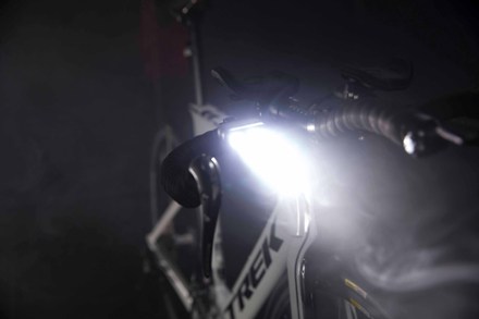 Knog Blinder Road 600 Front Bike Light 4