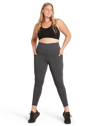 Plus Size Moisture Wicking Leggings