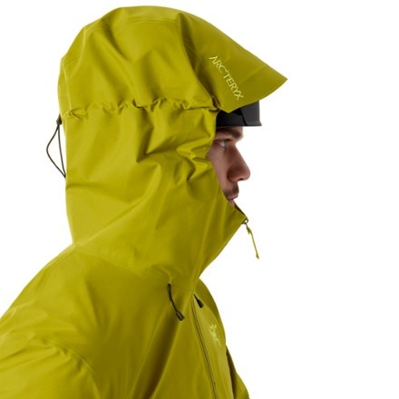 Arc'teryx Beta SL Jacket - Men's 6
