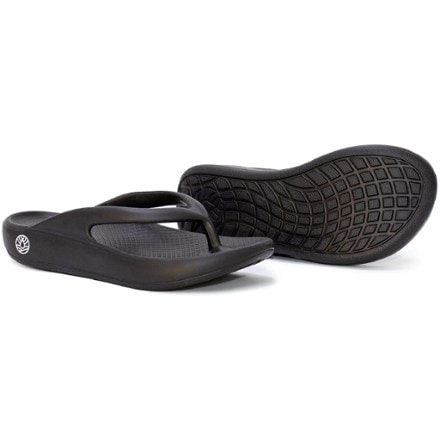 Freewaters Cloud9 Ultra Bliss Flip-Flops - Women's 2