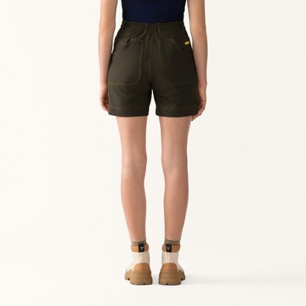 Hikerkind 8-Pocket Shorts - Women's 2