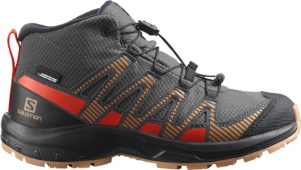 Salomon childrens on sale walking boots