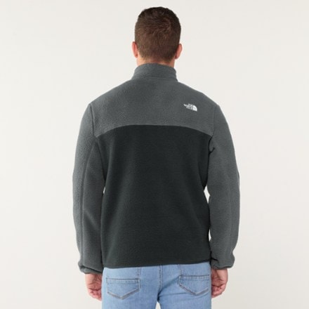 The North Face Yumiori Quarter-Zip Pullover - Men's 2