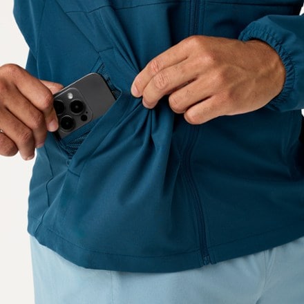 Brooks Canopy Jacket - Men's 3