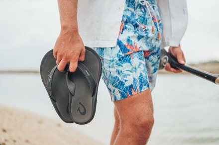 OluKai 'Ohana Flip-Flops - Men's 5