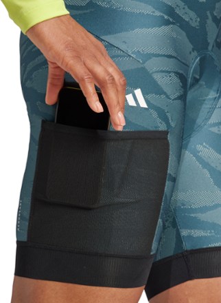 adidas Gravel Cycling Shorts - Women's 5