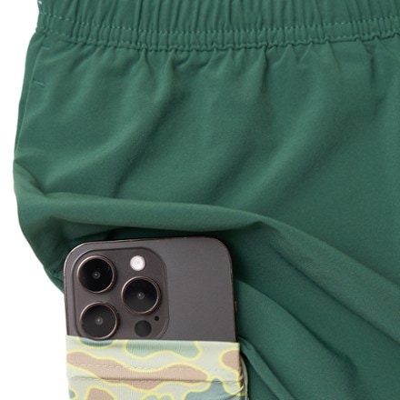 Chubbies Ultimate Training 5.5" Shorts - Exposed Liner - Men's 2