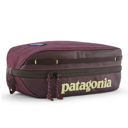 black hole duffel from patagonia 40L DLNYC Sanrio Hello Kitty Faces Color:Tin Grey Dark Heather/TNF Black NPF A forty