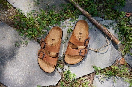 Location Image for Arizona Crosstown Sandals - Women's