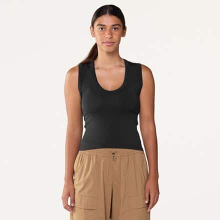 Vuori Everyday Cotton Stretch Tank - Women's 1