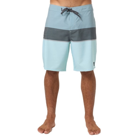 On Body Image of color Lead