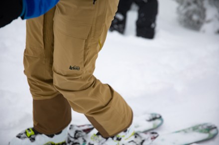 Location Image for First Chair GTX Bib Snow Pants - Women's