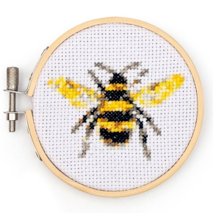 Kikkerland Mini Cross Stitch Embroidery Kit - Bee 1