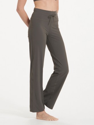 Vuori Daily Wideleg Pants - Women's 2