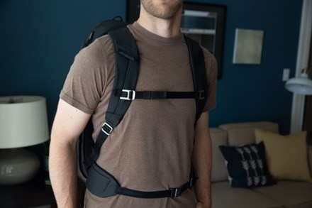 Peak Design Travel Pack 45 L 10