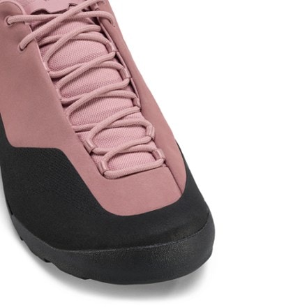 Arc'teryx Konseal Approach Shoes - Women's 4