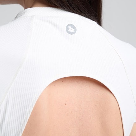 SENIQ Oasis UV Protect Shirt - Women's 10
