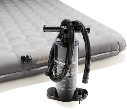 rei co op kingdom insulated air bed queen gray queen