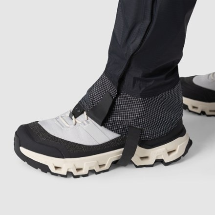 Outdoor Research Helium UL Gaiters - Women's 2