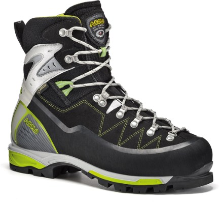 mountain climbing boots womens