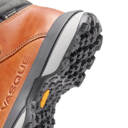Vasque St. Elias Waterproof Hiking Boots - Men's 8