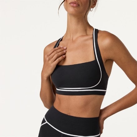 Vuori AllTheFeels Linework Bra 6