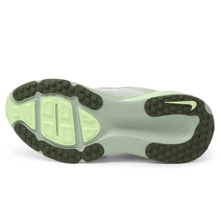 Nike Vomero 18 Road-Running Shoes - Men's 7