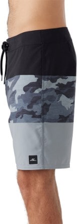 O'Neill Hyperfreak Heat Block 19" Board Shorts - Men's 2