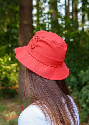 CTR Criss Cross Bucket Hat - Women's 3