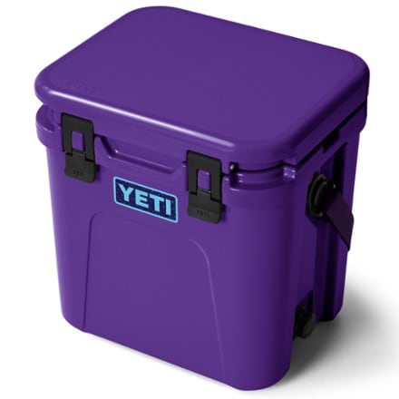 YETI Roadie 24 Hard Cooler 2