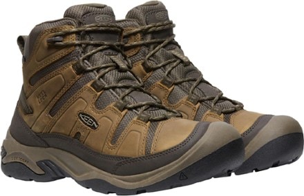 Men's Footwear: Boots, Sandals & Shoes | REI Co-op