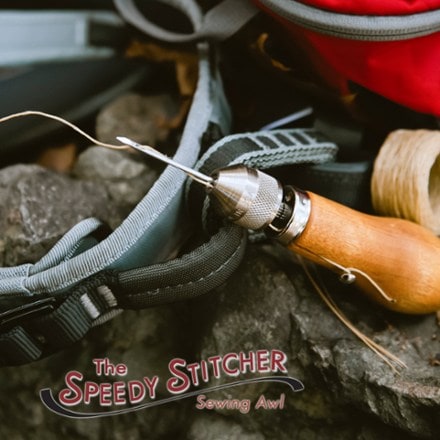 Speedy Stitcher Sewing Awl with Extra Thread 2