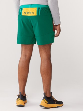 The North Face Trailwear OKT Trail Shorts - Men's 2