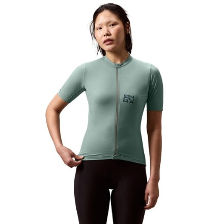 Endura Alltrack Ride Cycling Jersey - Women's 1