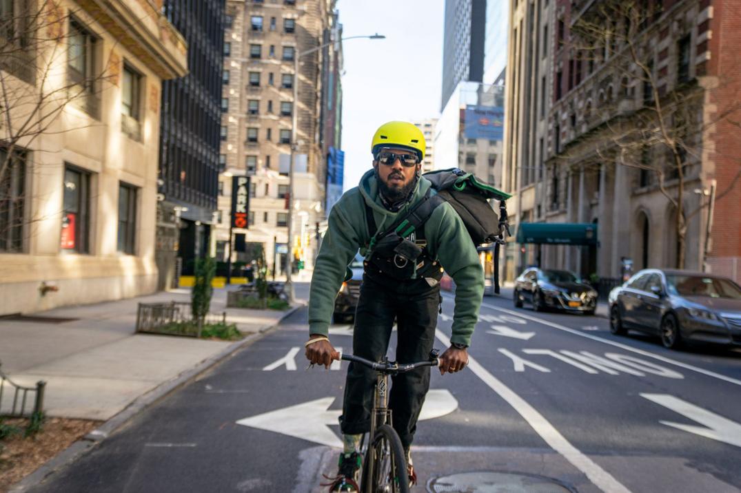 Location Image for Express Mips Cycling Helmet