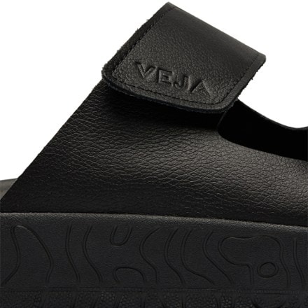 VEJA Etna Leather Sandals - Women's 3