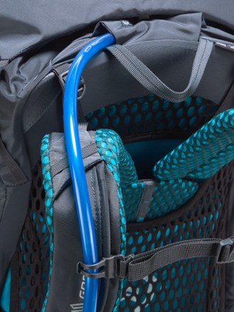 Gregory Kalmia 60 Pack - Women's Hydration port & tube routing