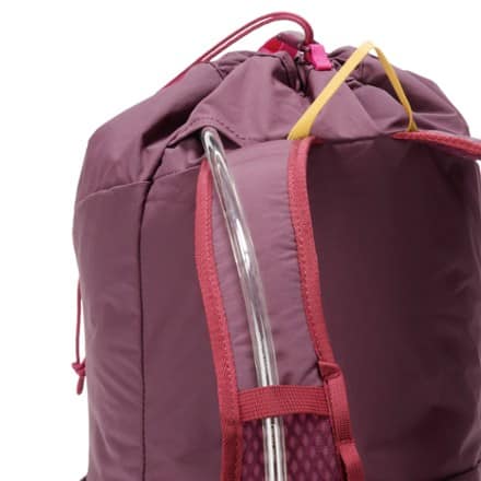 Cotopaxi Empacable 16 L Pack Hydration port & tube routing